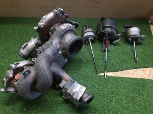 Turbolader VW T6 California 204PS 03N145703N 03N145704c 03N145704L CXE CXEB CXEC - defekt - AGR lang