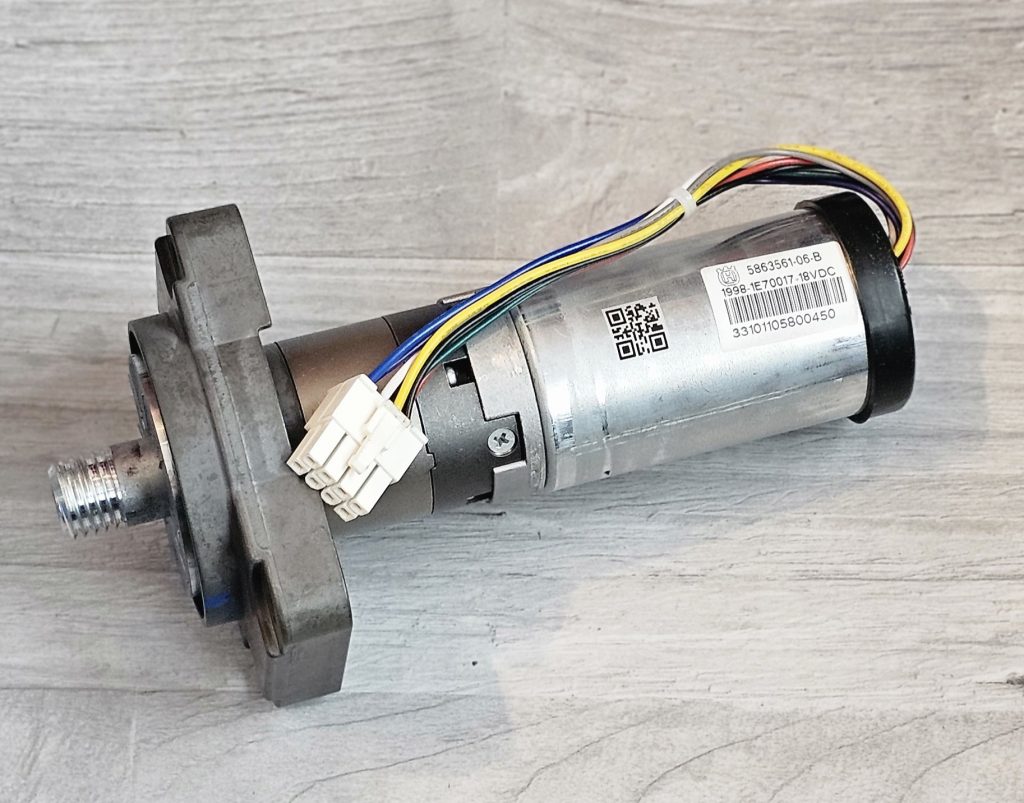 Kit Roue Complète Pour Robot Husqvarna 320, 330X, 420, 430X, 440, 450X | NHP Motoculture