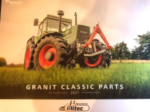 GRANIT Classic Parts Kalender 2027 mit Oldtimer-Traktoren. Gro&szlig;formatiger Traktorkalender mit 42 x 36,5 cm. Ideal f&uuml;r Werkstatt, B&uuml;ro und Traktorfans