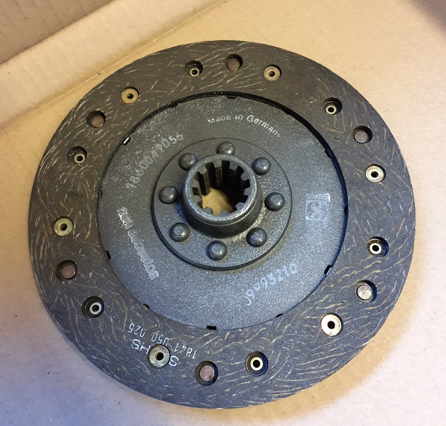 Sachs 1860 049 056 1