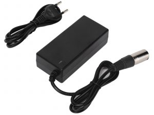 Ladegerät Netzteil 29,4 V 2A Ambrogio Stiga Techline Wiper ZCS - Nachbau